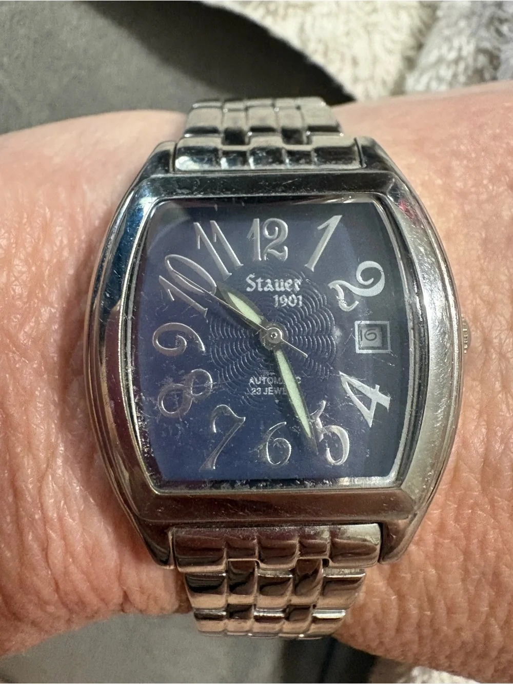 Stauer 1901 Automatic 27 Jewels Watch Silvertone 8” - Can Remove Links If Needed